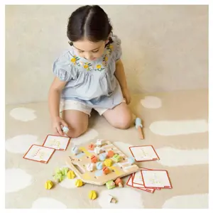 Hippychick Classic World Screw Board